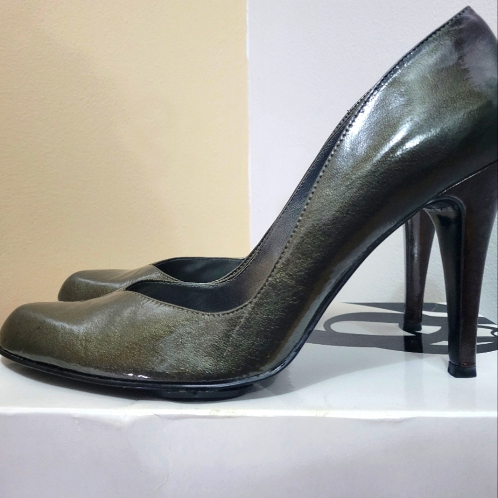 Nine West Lucero Heels, Patent Leather, Pewter (Dark Olive Green), Size 10.5